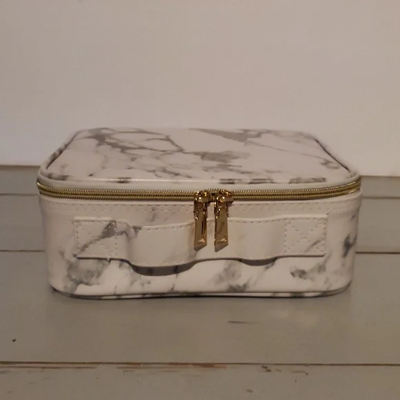 Grey Marble Travel Organizer Case. Cosmetics/Jewelry/Phone/Headphones. Brand New - Picture 3 of 12